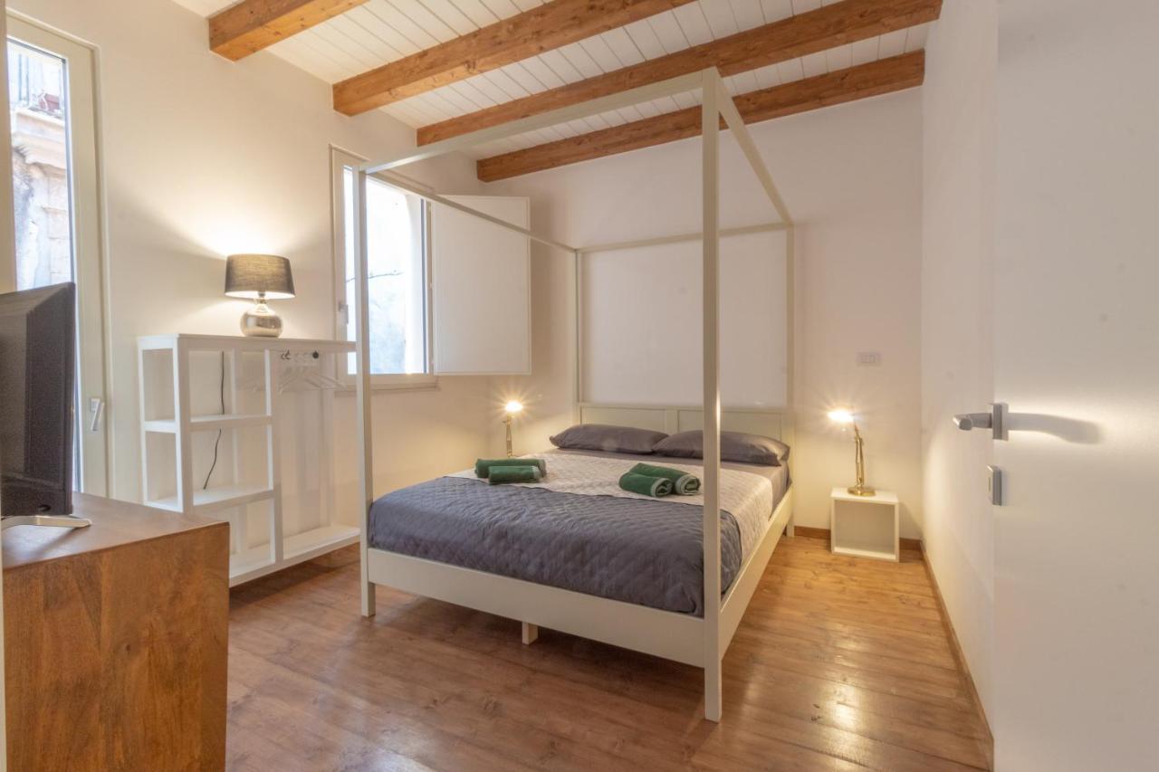 Maison Rouge Ortigia Сиракузы Экстерьер фото
